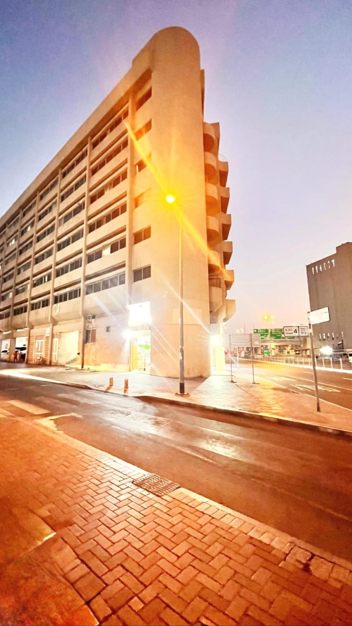 Homestay Westay Mens Capsule Dubai