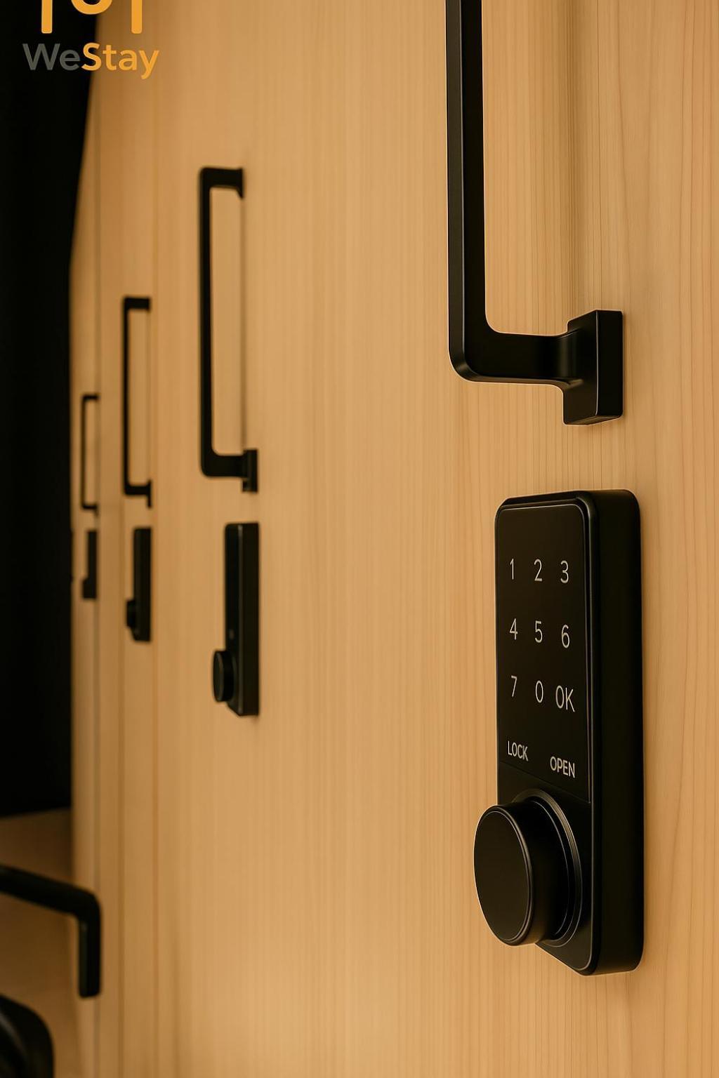 Homestay Westay Mens Capsule Dubai